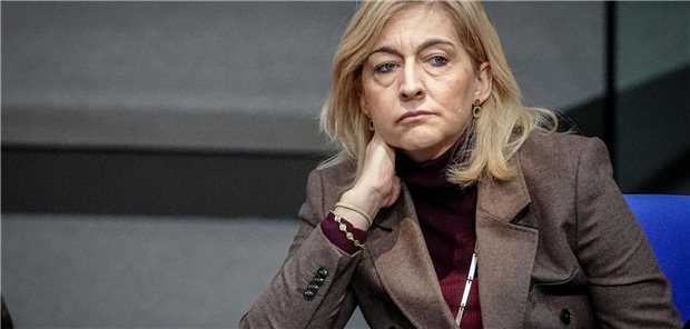 Nina Warken im Bundestag.