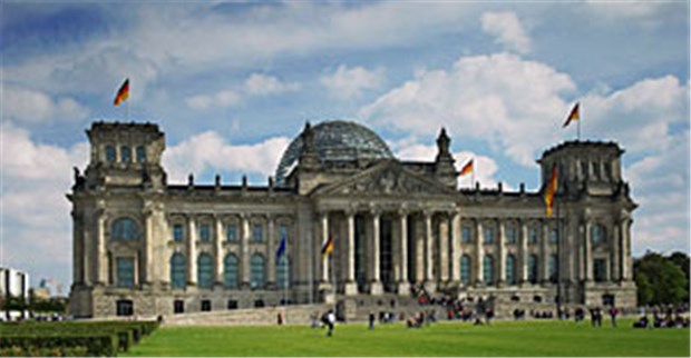 Opposition fordert neuen Pflegebegriff - und zwar rasch Beim Pflegebegriff scheiden sich die Meinungen im Deutschen Bundestag.