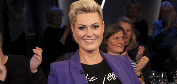 Doc Caro hat keine Angst vor dem Tod Bekannt nicht nur aus dem Fernsehen, sondern vor allem durch Social Media: Carola Holzner.