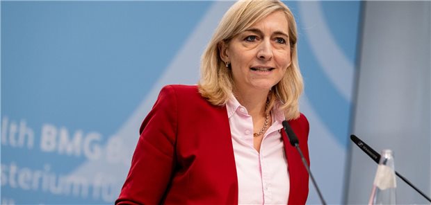 Künftig keine Verschreibung von Medizinal-Cannabis ohne persönlichen Arztkontakt Beklagt eine Fehlentwicklung beim Medizinal-Cannabis-Gesetz und will Online-Verschreibungen verbieten: Bundesgesundheitsministerin Nina Warken.