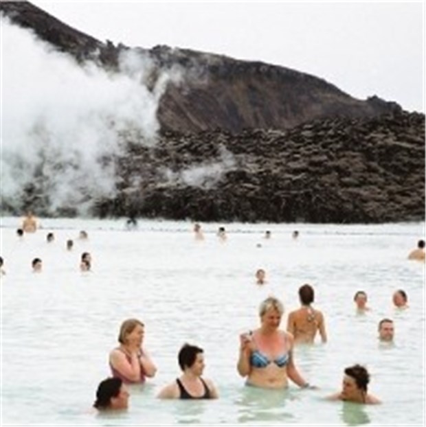 Blaue Lagune - Wasser mit Heilkraft mitten im Lavafeld Beliebtes Island-Ausflugsziel: die Blaue Lagune - ein Thermalfreibad.