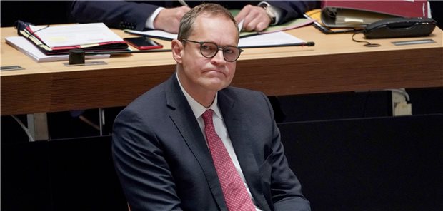 Harter Lockdown vor Weihnachten wird wahrscheinlicher Berlins Regierender Bürgermeister Müller geht von einem harten Lockdown ab dem 4. Advent aus.