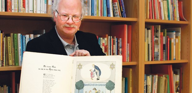 Die Welt der Medizin im Kinderbuch Bernhard Schmitz präsentiert das Buch "Der gute Doktor" von 1908. Autor war der Gynäkologe Max Nassauer.