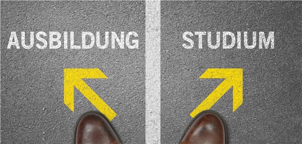 Therapeuten-Ausbildung nur an der Uni? Berufsausbildung, Teil- oder Vollakademisierung? Für Physiotherapeuten eine Grundsatzfrage.