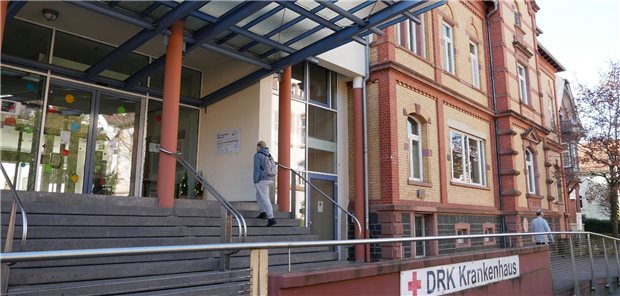 Region macht sich in Berlin für DRK-Krankenhaus Biedenkopf stark Beschauliche Fassade – hinten raus aber auch noch moderner; Das DRK-Krankenhaus im mittelhessischen Biedenkopf ist pleite.