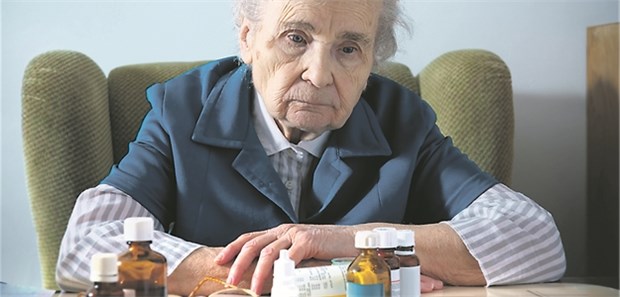 Das sind die häufigsten Fehler bei Hausarzt-Patienten Besonders häufig wurden Medikationsfehlern bei Menschen höheren Alters gemeldet.
