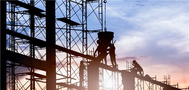 Hautkrebs-Prävention am Bau – eine Dauerbaustelle Besonders im Sommer ist die Sonne der stundenlange Begleiter von Bauarbeitern. Deren Berufsgenossenschaft fordert mehr Sensibilität für die Gefahren der UV-Strahlung ein.