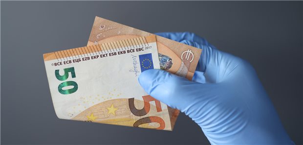 „Ohne Hinweisgeber ist es schwierig“ Betrug im Gesundheitswesen geht in die Millionen: Die elf AOKen konnten 2022 und 2023 rund 42,8 Millionen Euro für die Versichertengemeinschaft zurückholen.
