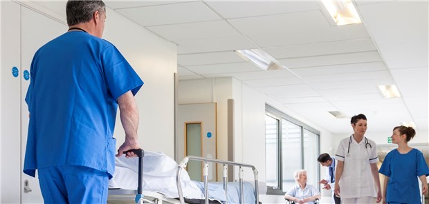 PPR 2.0 soll Pflege-Untergrenzen ablösen Bettenverlegung in der Klinik: Krankenhauslobby, Pflegerat und Verdi schlagen ein neues Instrument zur Personalausstattung vor.