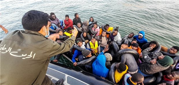 Geflüchtete erhalten selten psychosoziale Versorgung Bevor Geflüchtete überhaupt zu uns nach Deutschland kommen, haben sie häufig eine Reihe traumatischer Erlebnisse hinter sich.