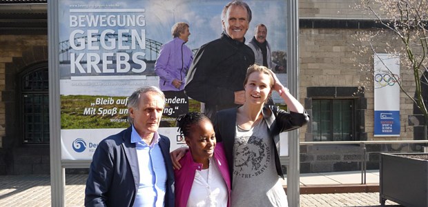Krebshilfe wirbt für mehr Sport Bewegung gegen Krebs: Der Ex-Fußballprofi Wolfgang Overath, die Degenfechterin Britta Heidemann und die TV-Moderatorin Shary Reeves sind die prominenten Gesichter der Kampagne.