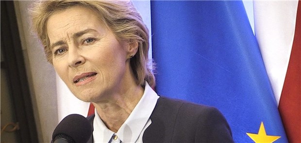 Frau Doktor wird Miss Europa Frau Doktor wird Miss Europa