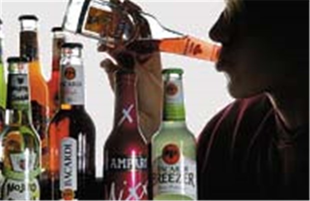 Pädiater klagen: Alkohol ist für Jugendliche zu leicht zu bekommen Pädiater klagen: Alkohol ist für Jugendliche zu leicht zu bekommen