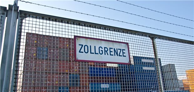 Corona-Schutzausrüstung: Zoll zu träge bei Abfertigung? Corona-Schutzausrüstung: Zoll zu träge bei Abfertigung?
