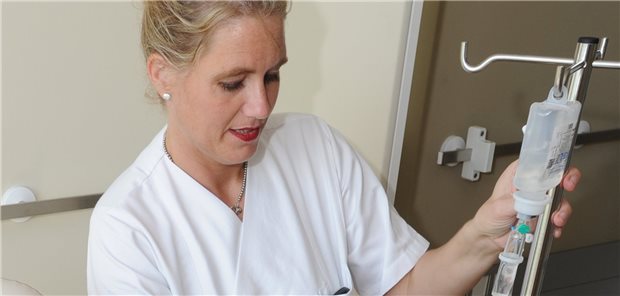 Jeder vierte Analkrebs-Patient schließt Radiochemo nicht ab