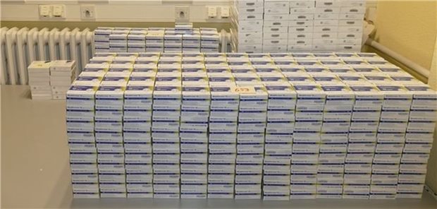 Morphium en masse im Altpapier Sorgfältig gestapelt werden Morphium und Benzodiazepine vermutlich im Verbrennungsofen landen.