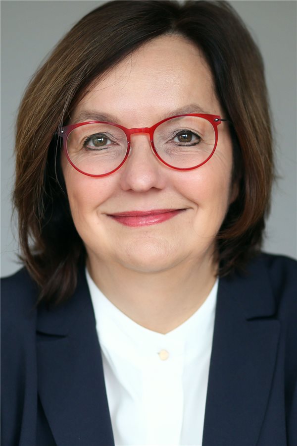 SARS-CoV-2 – Wie können wir uns jetzt auf die nächste Welle vorbereiten? SARS-CoV-2 – Wie können wir uns jetzt auf die nächste Welle vorbereiten?