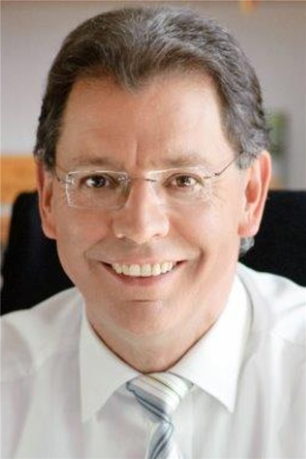 SARS-CoV-2 – Wie können wir uns jetzt auf die nächste Welle vorbereiten? SARS-CoV-2 – Wie können wir uns jetzt auf die nächste Welle vorbereiten?