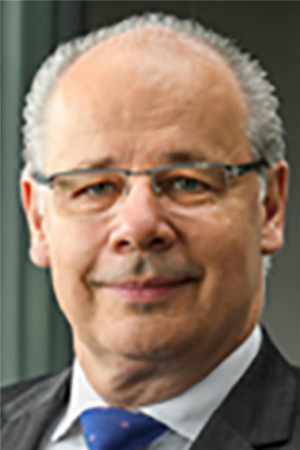 Innovation und Effizienz – Synergie oder Widerspruch? Innovation und Effizienz – Synergie oder Widerspruch?