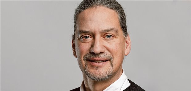 Jakob Maske ist Bundespressesprecher des Berufsverbands der Kinder- und Jugendärzt*innen e.V. (BVKJ) Jakob Maske ist Bundespressesprecher des Berufsverbands der Kinder- und Jugendärzt*innen e.V. (BVKJ)