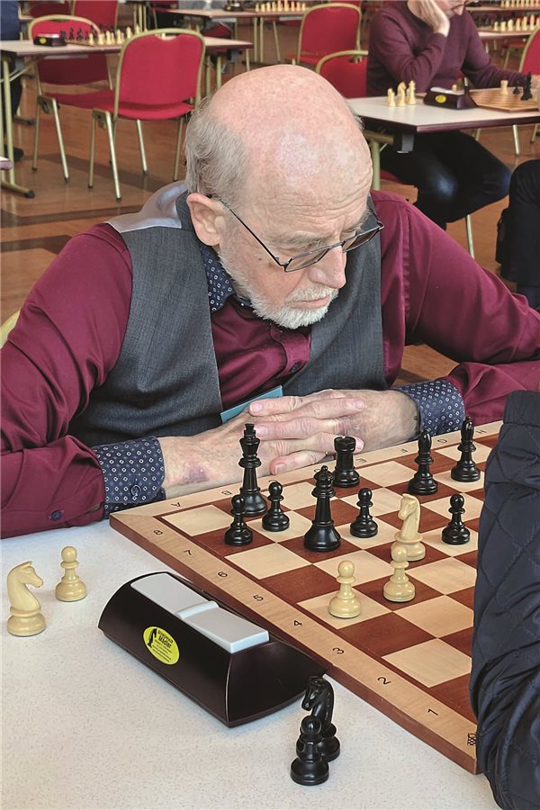 Zwischen Klinik und Schachbrett: Peter Krauseneck und seine Liebe zum Spiel der Könige Zwischen Klinik und Schachbrett: Peter Krauseneck und seine Liebe zum Spiel der Könige