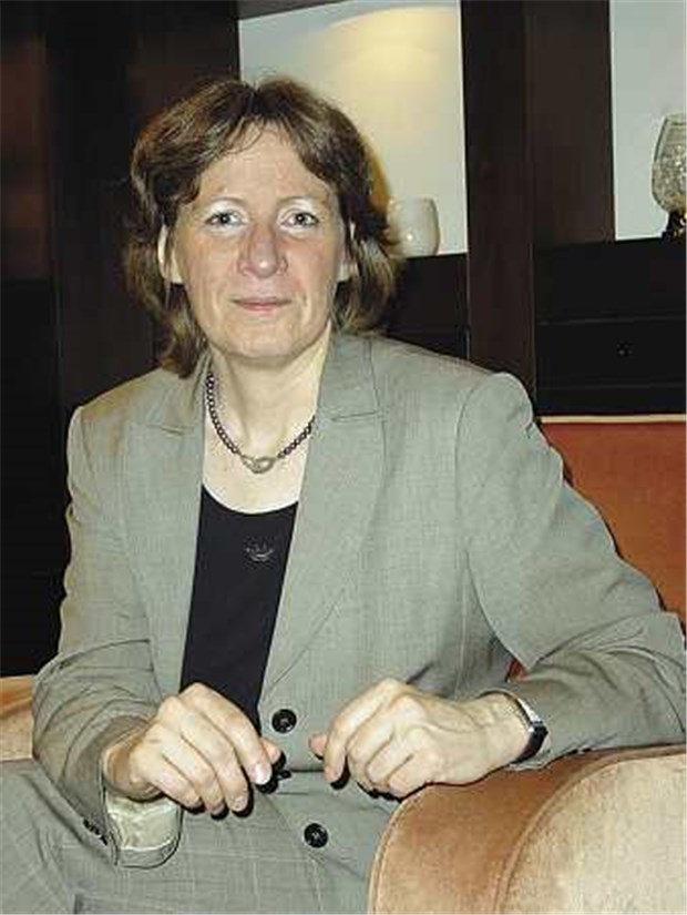 Kassenriese lehnt schwarz-gelbe Reformpläne ab Birgit Fischer, die Chefin der Barmer GEK.