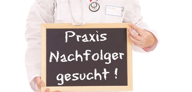 Versorgung 2030 in Gefahr? Bis 2030 wird die Anzahl der ambulant und stationär tätigen Ärzte leicht abnehmen, prognostiziert die KBV. Vor allem Hausärzte werden fehlen.