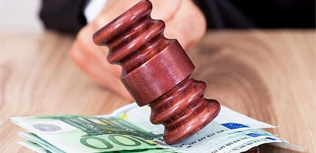 Wer Krebs nicht meldet, muss zahlen Bis zu 50.000 Euro Strafe für nichtmeldende Ärzte sieht der Gesetzentwurf in NRW vor.