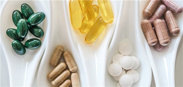 Bis zu 77,2 Prozent der Krebs-Patienten gaben in Studien an, Nahrungsergänzungsmittel einzunehmen.