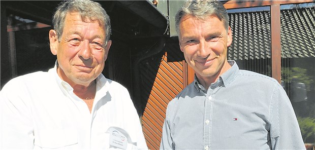 Staffelübergabe bei der Ärztegenossenschaft Nord Bisheriger und neuer erster Sprecher der Ärztegenossenschaft Nord: Dr. Klaus Bittmann und Dr. Svante Gehring (von links) .