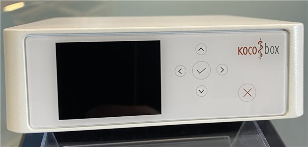 gematik: Beschluss zum Konnektortausch sollte „Risiken reduzieren“ Bislang der einzige neue Konnektor am Markt: die neue Version der KoCoBox. Die gematik sagt, dass die Grundlage zum Beschluss, die alten Geräte auszutauschen, unverändert ist.