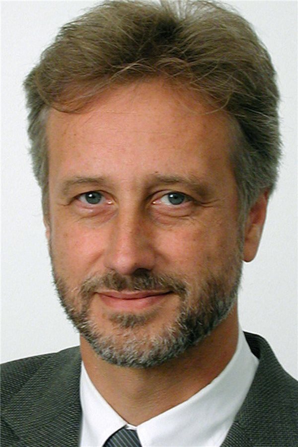 Rolf-Detlef Treede als AWMF-Präsident bestätigt Bleibt AWMF-Präsident: Rolf-Detlef Treede