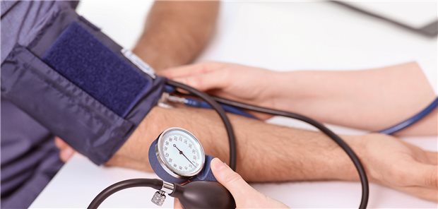 Auch durch gesunde Ernährung lassen sich Blutdruck-Werte regulieren. 