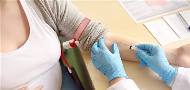 Blutentnahme nach oralem GlukoseToleranztest (oGTT): Der Test sollte in der 24.-28. SSW vorgenommen werden.