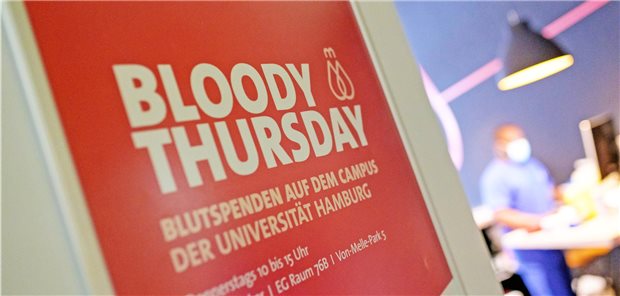 Bei Blutspenden bleibt für Risikogruppen eine Wartefrist Blutspender gesucht: Die Bundesärztekammer hat ihre Richtlinie aktualisiert.