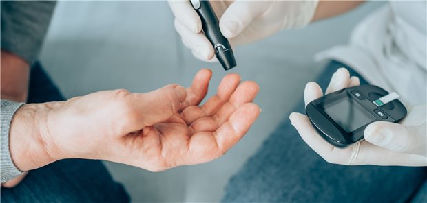 Blutzuckerkontrolle, Auswertung von Sensordaten und Ernährungsberatung sind nur einige wenige Aufgaben, die Diabetesberaterinnen und -berater eigenständig übernehmen.