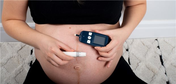 Blutzuckerkontrolle bei Gestationsdiabetes: Früherkennung und angemessene Therapie senken das Komplikationsrisiko.