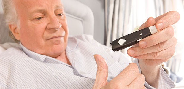 'Zuckerkranken werden wertvolle Arzneien vorenthalten' Blutzuckermessung: Was denken Patienten, wenn sie plötzlich ihr Medikament nicht mehr erhalten?