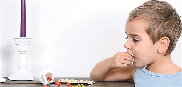 Göttinger Giftexperten helfen Garagen-Grillern und Pilzsammlern „Bonbons“ mit fataler Wirkung: 5000 Anrufe wegen Vergiftungen bei Kindern werden jährlich registriert.