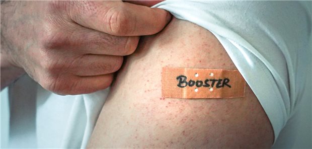 Booster – wie lange hält die Wirksamkeit bei den aktuellen Omikron-Varianten an?