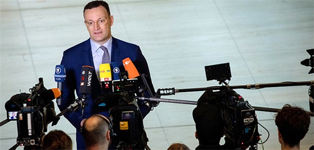 Spahn ruft zum Darmkrebsscreening auf Bundesgesundheitsminister Jens Spahn appelliert an die Männer über 50, sich auf Darmkrebs screenen zu lassen.