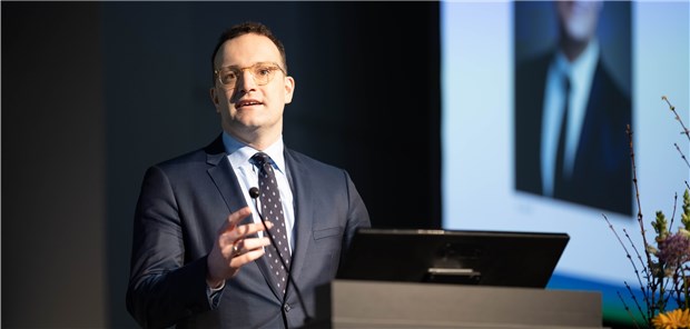 Jens Spahn: Mit gesundem Lebensstil gegen Krebs Bundesgesundheitsminister Jens Spahn bei der Eröffnung des Deutschen Krebskongresses 2020: Gesundheitsdaten sollen künftig stärker für die onkologische Forschung genutzt werden können, kündigte er an.