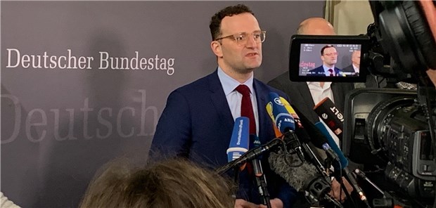 Kein Fieber messen am Flughafen wegen Coronavirus Bundesgesundheitsminister Jens Spahn strebt eine europäische Zusammenarbeit bei der Eindämmung des neuartigen Coronavirus an.