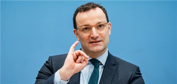 Bund erwirbt 200.000 Dosen COVID-Antikörper Bundesgesundheitsminister Jens Spahn warnt vor übertriebenen Schuldzuweisungen bei der Aufarbeitung der Pandemie.