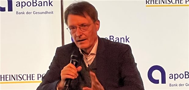 Bundesgesundheitsminister Karl Lauterbach bei der Veranstaltung „Düsseldorf IN – Ärzte im Gespräch“.