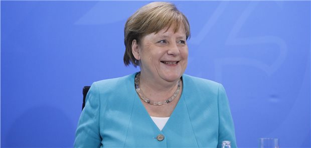 Corona-Konjunkturpaket: Bund und Länder gehen in die Details Bundeskanzlerin Angela Merkel gab am Mittwoch in einer Pressekonferenz mit den Ministerpräsidenten der Länder Details der Umsetzung des Konjunkturpakets bekannt.