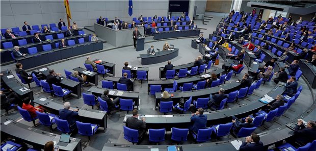 Koalition einig über Verlängerung der „epidemischen Lage“ Bundestags-Sitzung. Wie geht es jetzt mit der „epidemischen Lage nationaler Tragweite“ weiter? (Archivbild)
