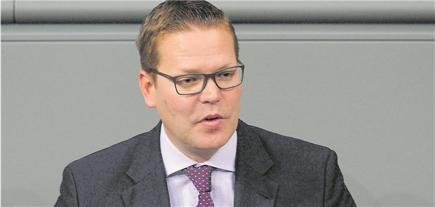 "Die Lebensqualität muss zum zentralen Parameter werden" Bundestagsmitglied Tino Sorge ist Berichterstatter der CDU/CSU-Fraktion für E-Health und Gesundheitswirtschaft.