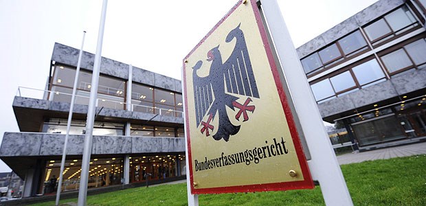 Gesetz ist verfassungsgemäß Bundesverfassungsgericht: Therapieunterbringungsgesetz ist verfassungsgemäß.