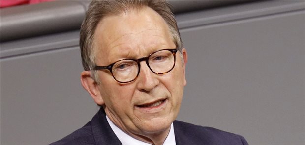 Corona: CDU wirft Lauterbach Panikmache vor CDU-Gesundheitspolitiker Erwin Rüddel geht davon aus, dass das vorgelegte Corona-Schutzkonzept der Regierung im parlamentarischen Verfahren noch stark verändert werden wird.